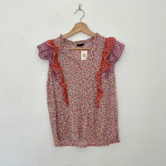 Ann Taylor – Petite Pink Ditsy Floral Ruffle Blouse - Picture 1 of 11